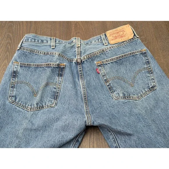 Vintage Levis 501 Jeans Mens 38x32 Straight Leg Denim Blue Medium Wash 90s